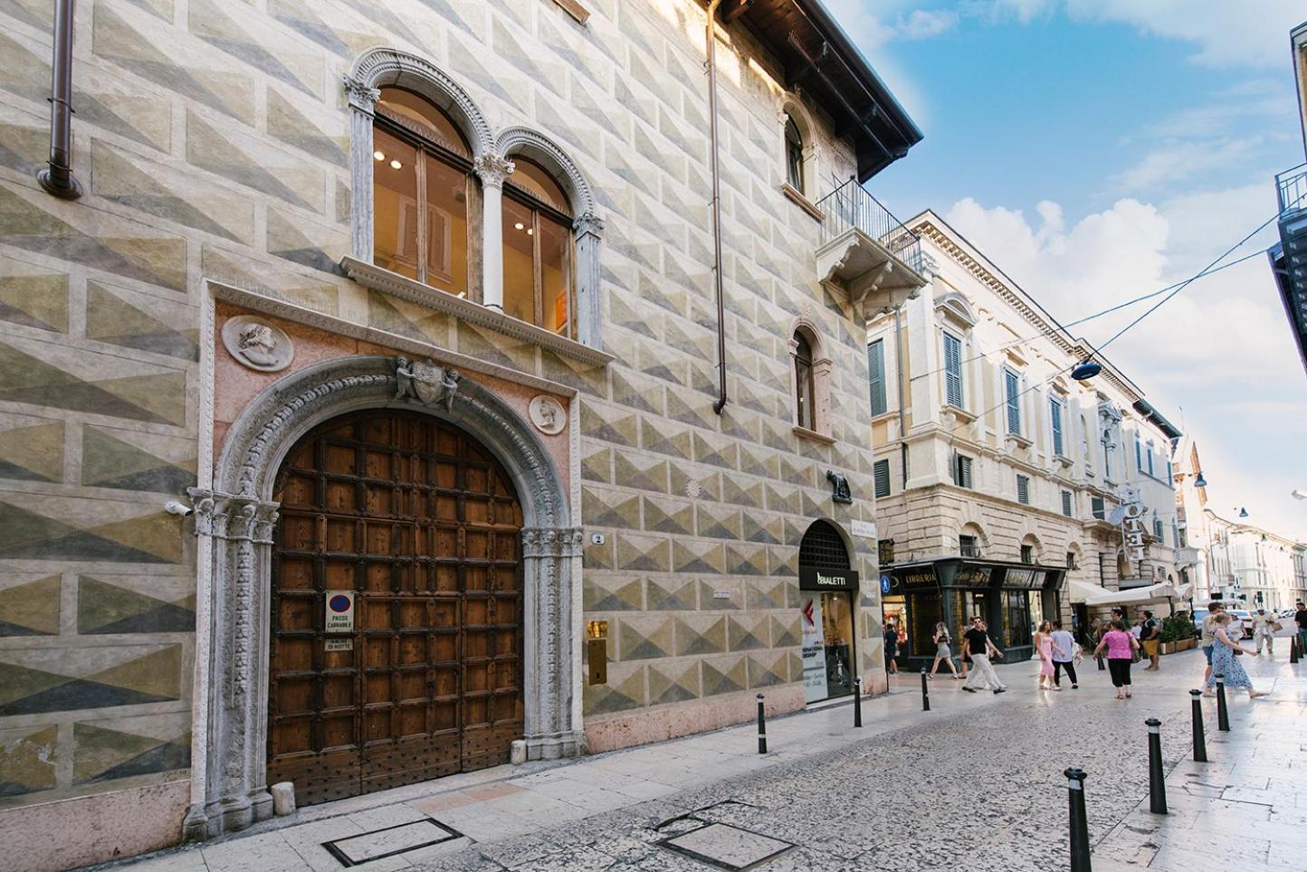 Palazzo Confalonieri Da Lisca Verona Exterior photo